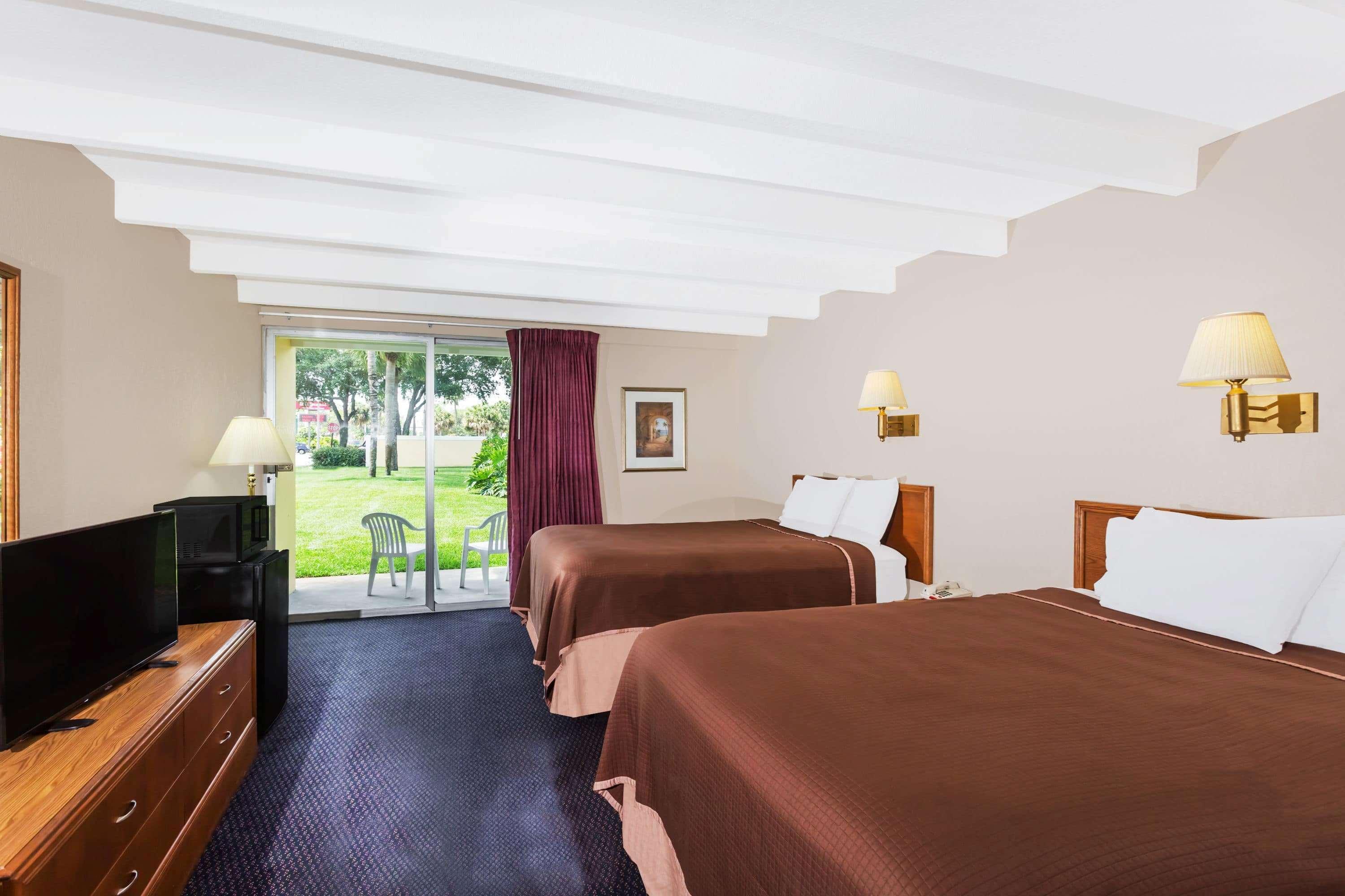 Howard Johnson By Wyndham Vero Beach / Downtown Eksteriør bilde